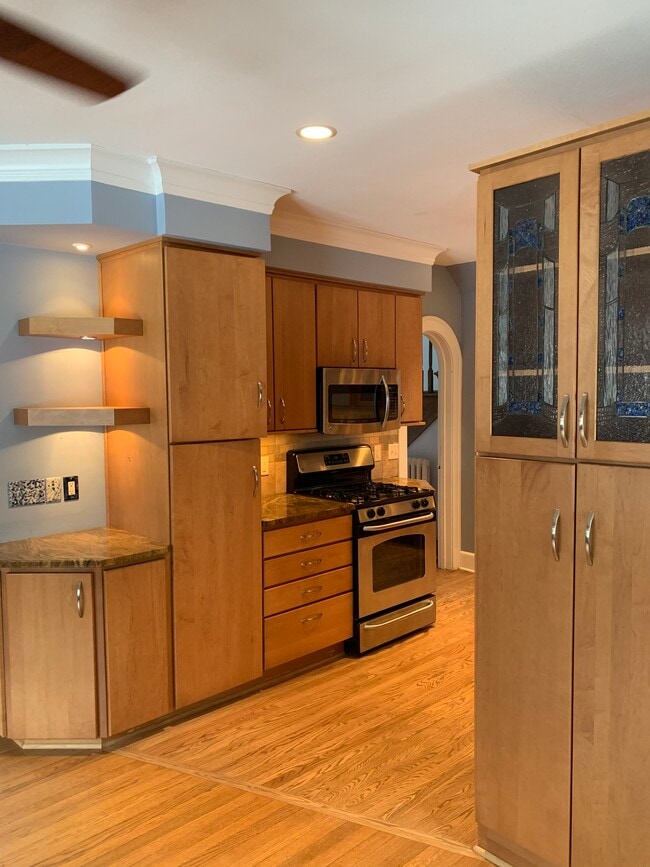 4 S Spooner St in Madison, WI - Building Photo - Building Photo