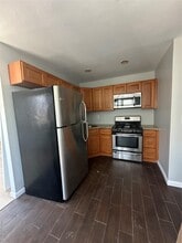 665 E Broadway in Long Beach, NY - Building Photo - Building Photo