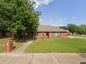 5 Diamond Cir in Texarkana, TX - Building Photo