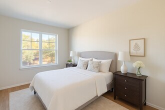 Avery Lane in Nashua, NH - Building Photo - Building Photo