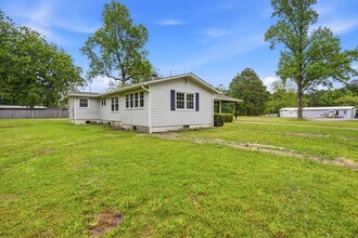 40 Knox St in Bolivia, NC - Building Photo - Building Photo