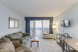 2300 N Ocean Blvd in Myrtle Beach, SC - Building Photo - Building Photo