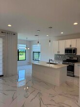 12612 SW Grn Crk Dr in Port St. Lucie, FL - Building Photo - Building Photo