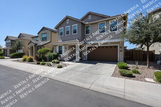 1050 E Armstrong Wy in Chandler, AZ - Foto de edificio - Building Photo
