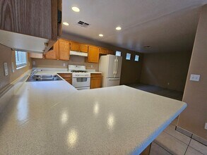 5259 Paradise Valley Ave in Las Vegas, NV - Building Photo - Building Photo