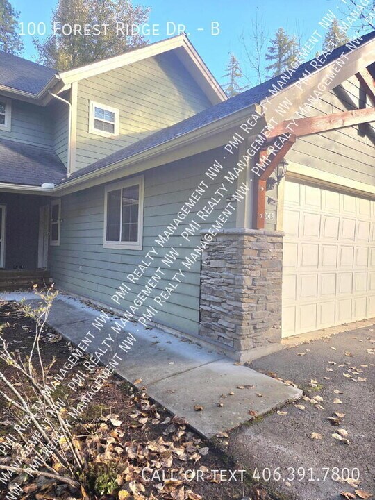 100 Forest Ridge Dr in Whitefish, MT - Building Photo