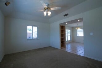 3133 Cedar Hill St in Denton, TX - Building Photo - Building Photo