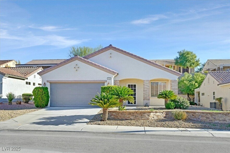 1660 Rockcrest Hills Ave in Henderson, NV - Building Photo