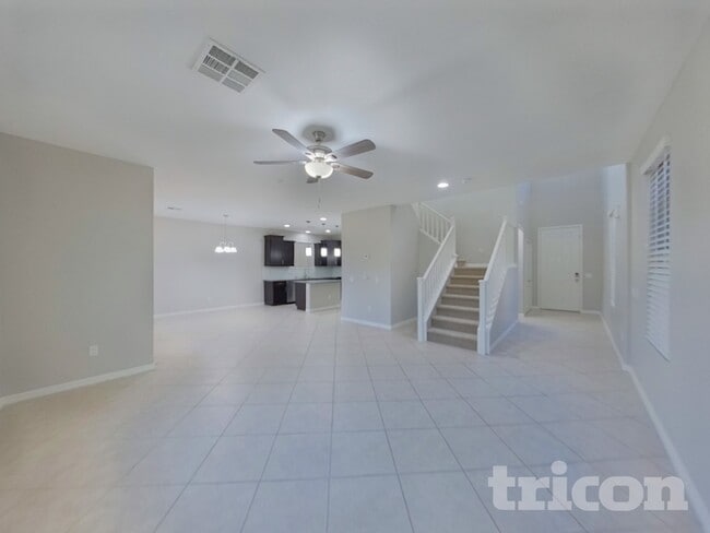 10250 Copalito Dr in Las Vegas, NV - Foto de edificio - Building Photo