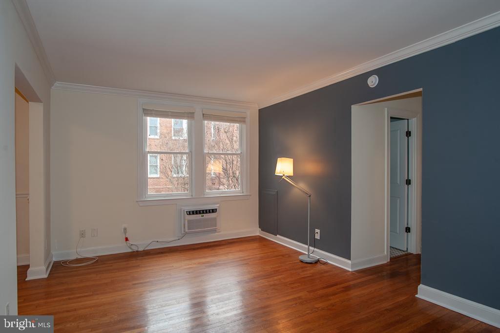 922 S Washington St-Unit -202 in Alexandria, VA - Building Photo
