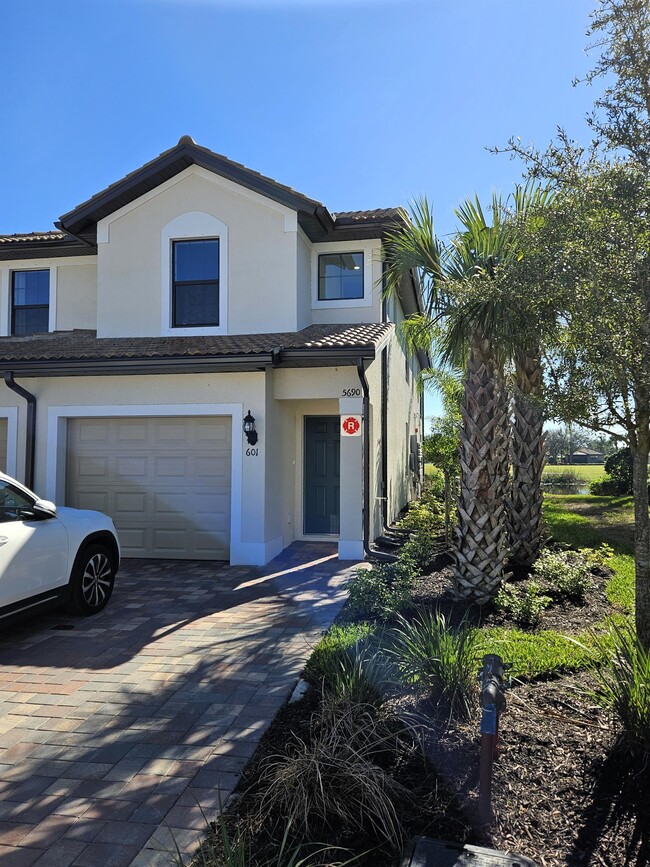 5690 Mayflower Way in Ave Maria, FL - Building Photo - Building Photo