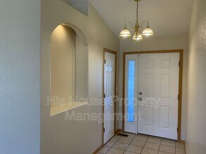 208 Whitney Bay in Windsor, CO - Foto de edificio - Building Photo