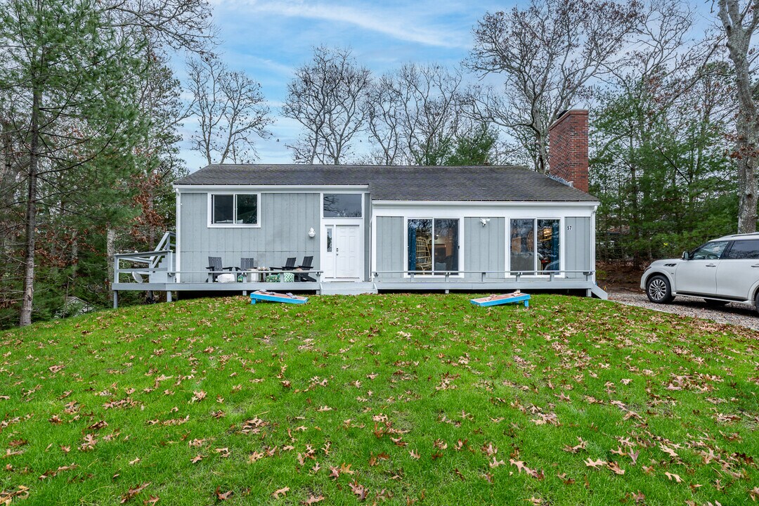 57 Summersea Rd in Mashpee, MA - Building Photo