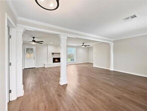 2733 W Friendship Dr, Unit 2504 in Harvey, LA - Building Photo - Building Photo