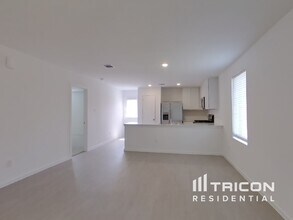 3060 Dawn Sound Dr in Park Row, TX - Building Photo - Building Photo