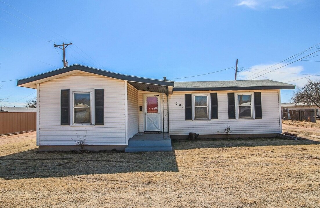 508 E Story St in Brownfield, TX - Building Photo