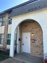 2744 Patricia Ln in Garland, TX - Building Photo