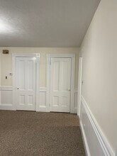 203 Ash St, Unit 1 in Waltham, MA - Building Photo - Building Photo