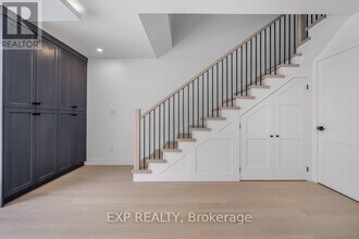 635 Annette St in Toronto, ON - Building Photo - Building Photo