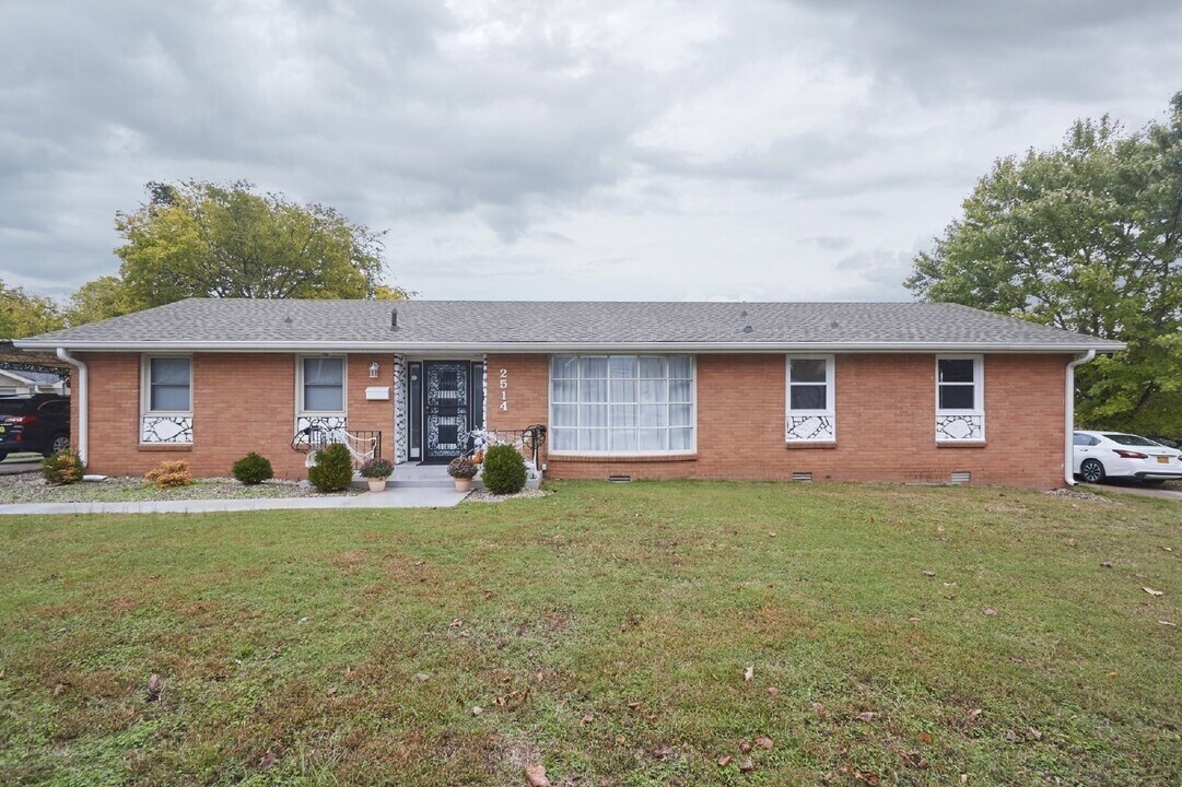 2514 9th Ave S in Nashville, TN - Building Photo