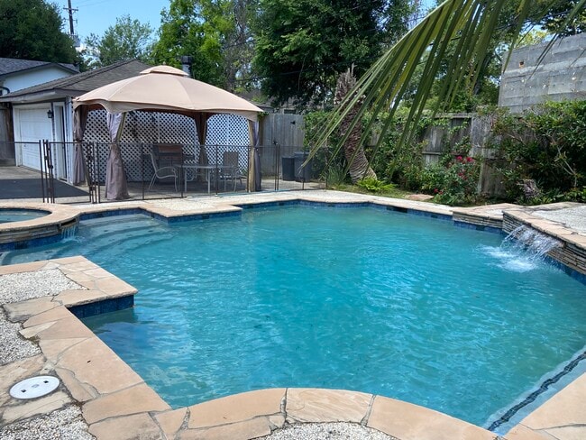 property at 5232 Piping Rock Ln
