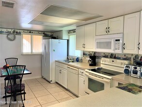 8000 Ridgewood Ave in Cape Canaveral, FL - Building Photo - Building Photo