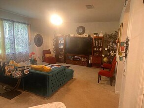 5775 NW Pine Trail Cir in Port St. Lucie, FL - Foto de edificio - Building Photo