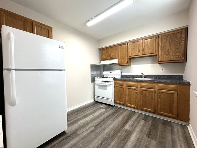 property at 3037 Frankford Ave