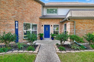 818 Silvergate Dr in Houston, TX - Building Photo - Building Photo