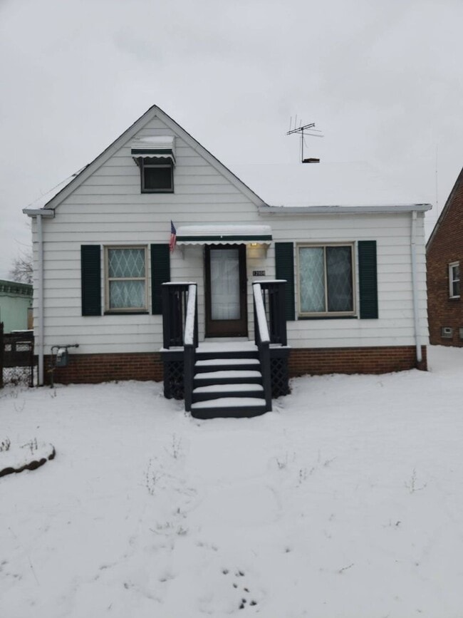 12908 Crossburn Ave in Cleveland, OH - Building Photo - Building Photo