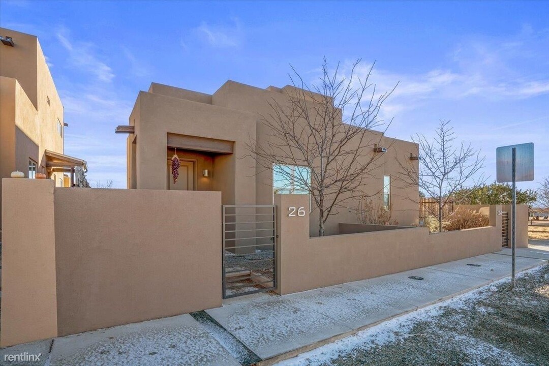 26 Oshara Blvd in Santa Fe, NM - Building Photo