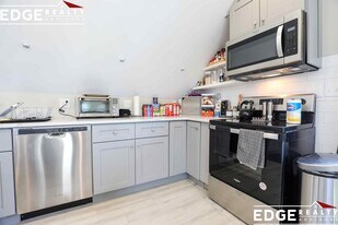 125 Murdock St, Unit 3 in Boston, MA - Building Photo