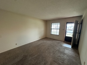 606 Cumberland Dr in Celina, OH - Building Photo - Building Photo