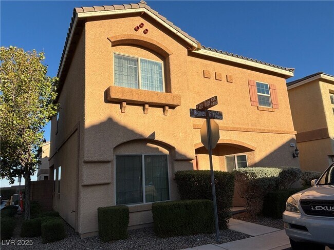 9473 Alma Ridge Ave in Las Vegas, NV - Building Photo - Building Photo
