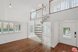 25 Arcadia Terrace in Santa Monica, CA - Building Photo - Building Photo