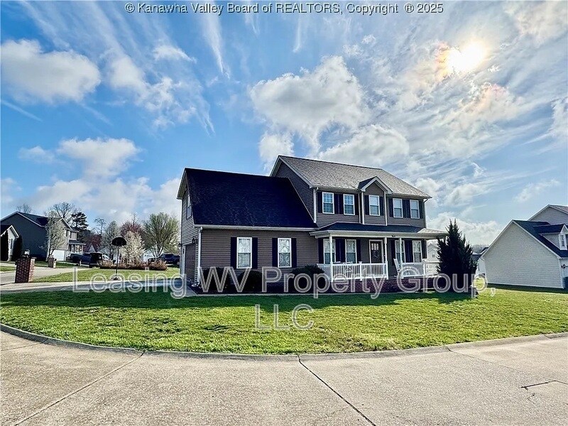 164 Prado Dr in Hurricane, WV - Building Photo