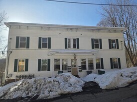 40 Garnet St, Unit 3 in Fitchburg, MA - Building Photo
