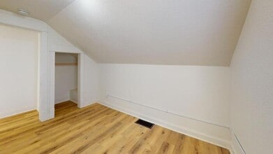 106 4th St NE in Mandan, ND - Building Photo - Building Photo