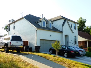 2609 Forest Park Blvd in Fort Worth, TX - Foto de edificio - Building Photo