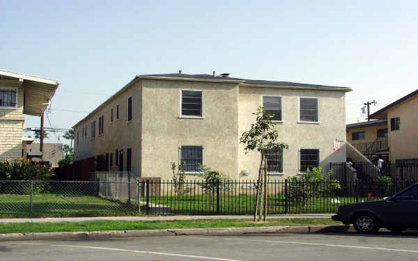 1520 Locust Ave in Long Beach, CA - Foto de edificio - Building Photo