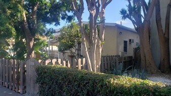 1652 Berkeley St in Santa Monica, CA - Building Photo