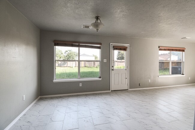 19362 Moss Meadow Ln