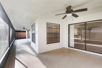 2205 Tamarron Terrace in Palm Harbor, FL - Building Photo - Building Photo