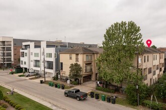 1607 Bass St in Houston, TX - Building Photo - Building Photo