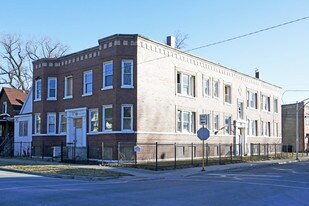 7157 S Aberdeen St in Chicago, IL - Building Photo