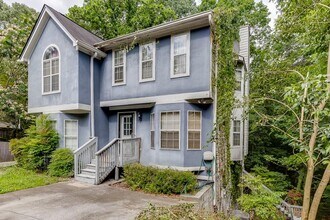 5168 Laurel Bridge Ct SE in Smyrna, GA - Building Photo - Building Photo