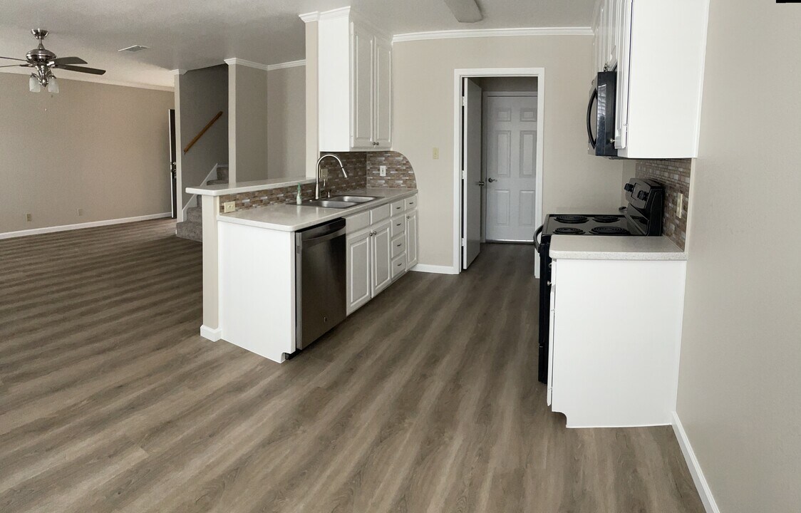 129 Wildwood Ct in Grapevine, TX - Building Photo