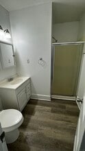 174 Brentwood Ave in Fairfield, CT - Foto de edificio - Building Photo