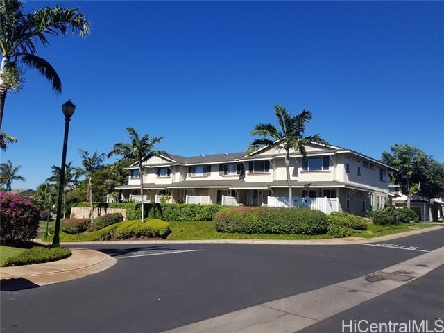 property at 92-1538-1538 Aliinui Dr