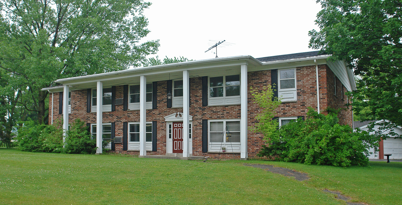 301 Heather Ln in Fredonia, WI - Building Photo